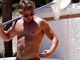 Muscular hunk gets a deepthroat blowjob from a hot power bottom in a gay amateur video.
