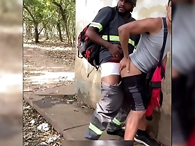 Gay sex in public park with an amateur worker